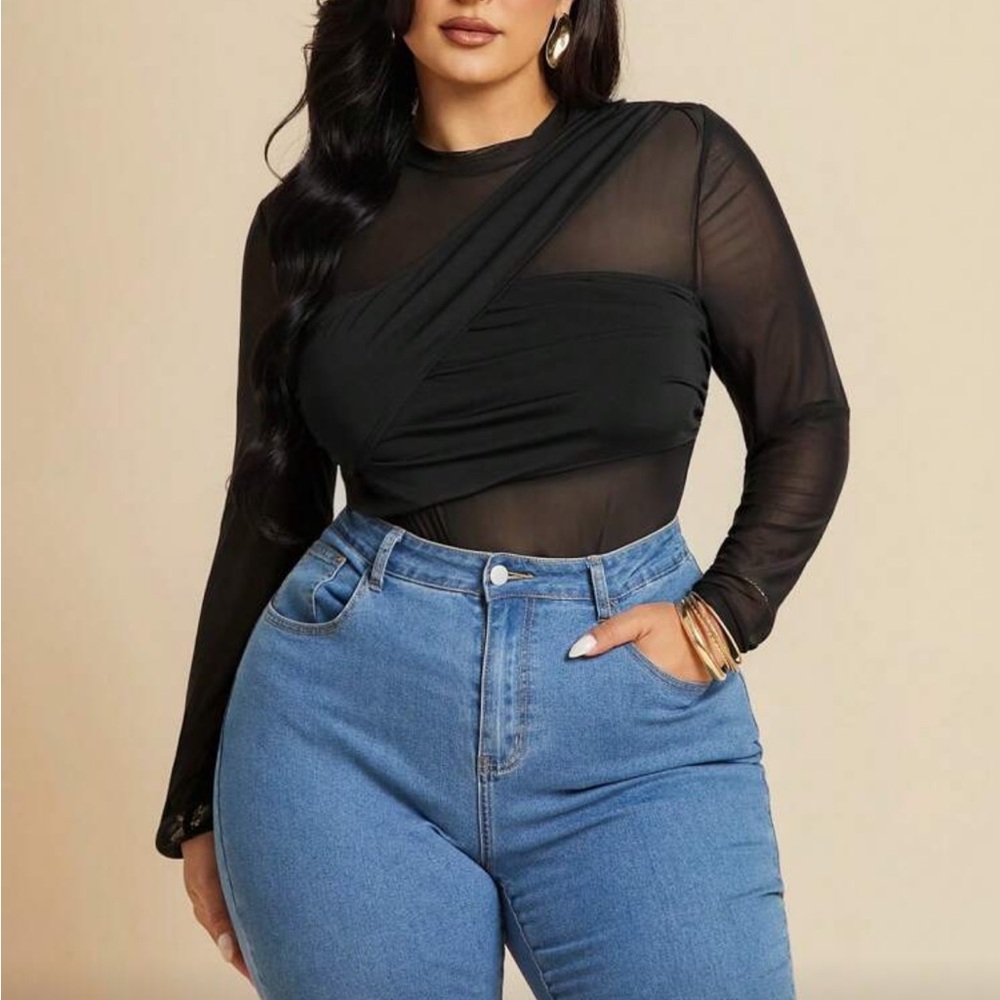 Elegant Black Sheer Bodysuit - Picture 4 of 5